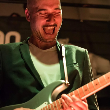 ZAKLJUČEK GRAJSKIH VEČEROV NA DVORCU LISIČJE OB MELODIJAH ALENKE GODEC